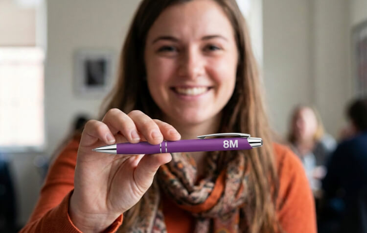 Bol&iacute;grafos para el 8 M